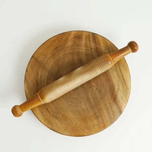 Wooden roti maker Easy to use belon and piri – View 3